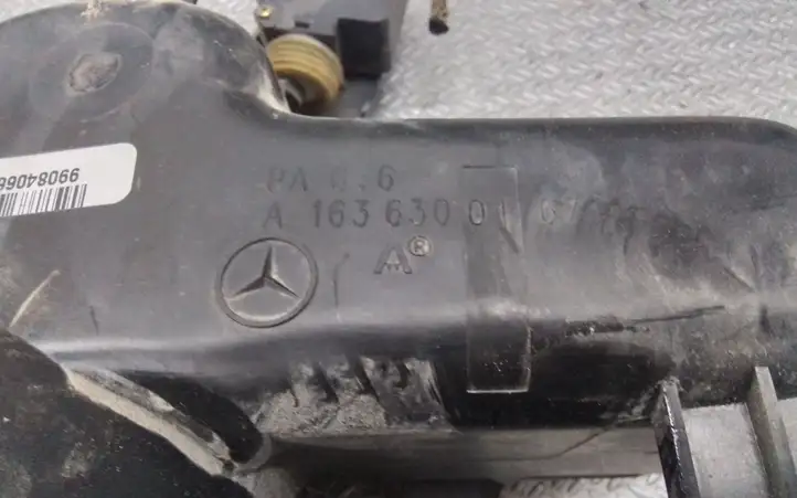 Mercedes-Benz ML W163 (1997 - 2005) A1636300167 Крышка топливного бака — фото 2