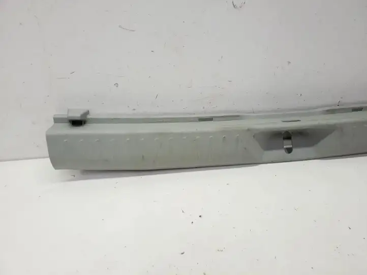Toyota Prius+ (ZVW40) (2011 - 2018) 6793547010 Отделка порога багажника — фото 4