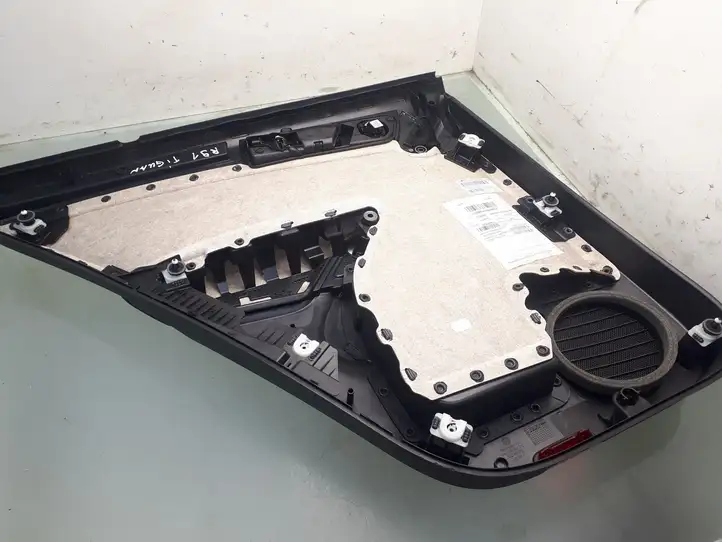 Volkswagen Tiguan (2007 - 2011) 5N0867212 Обшивка задней двери — фото 2