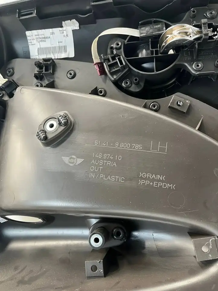 Mini Cooper Countryman R60 (2010 - 2016) 9800785 Обшивка задней двери — фото 4