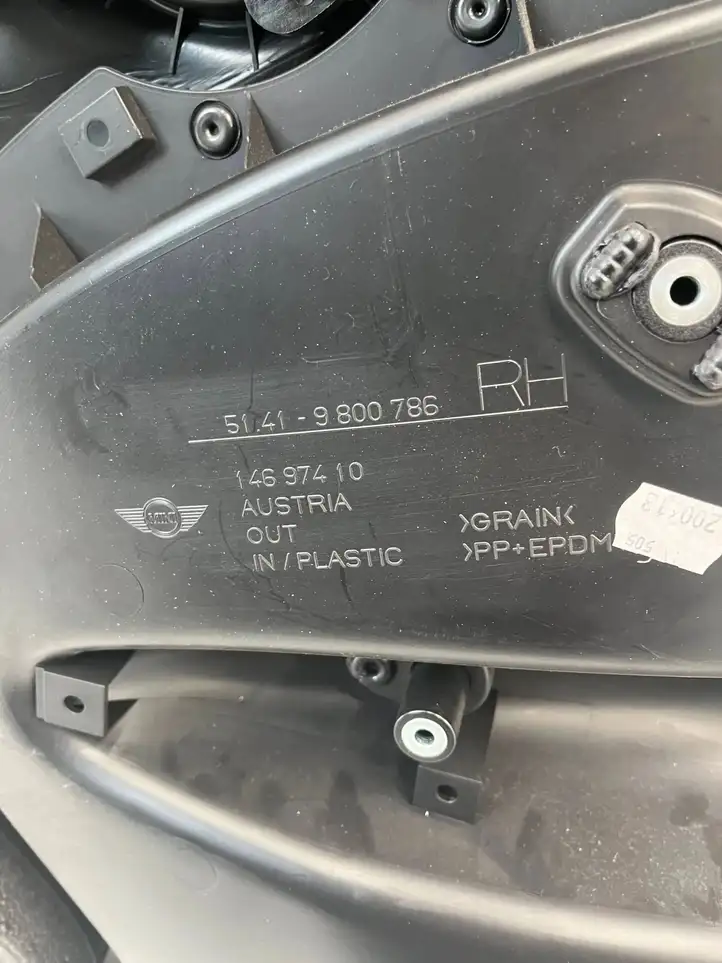Mini Cooper Countryman R60 (2010 - 2016) 9800786 Обшивка задней двери — фото 4