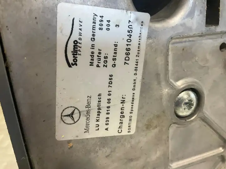 Mercedes-Benz Vito Viano W639 (2003 - 2010) A6398160601 Прочие детали салона — фото 6