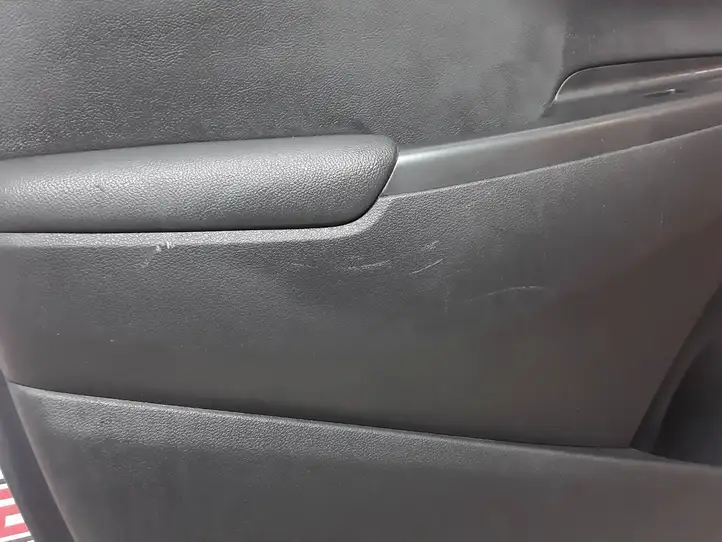 Hyundai Kona I (2017 - 2022) 82370J9000 Обшивка передней двери — фото 2