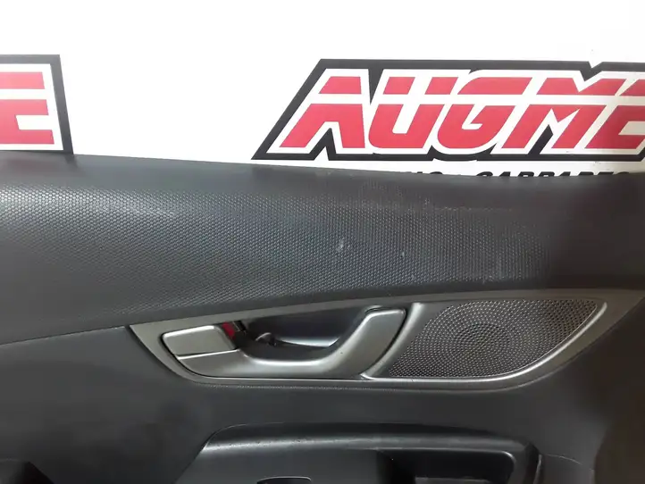 Hyundai Kona I (2017 - 2022) 82370J9000 Обшивка передней двери — фото 3