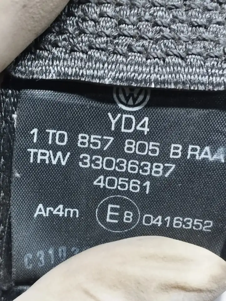 Volkswagen Touran I (2003 - 2010) 1T0857805B Задний ремень безопасности — фото 7
