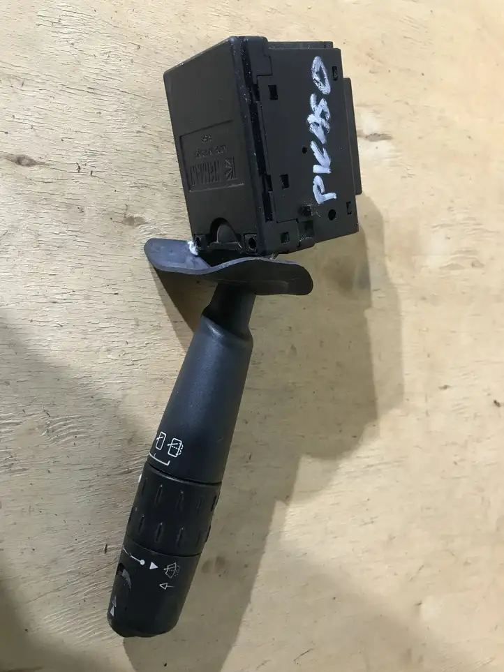 Citroen Xsara Picasso (1999 - 2012)  96172873ZL Ручка стеклоочистителей