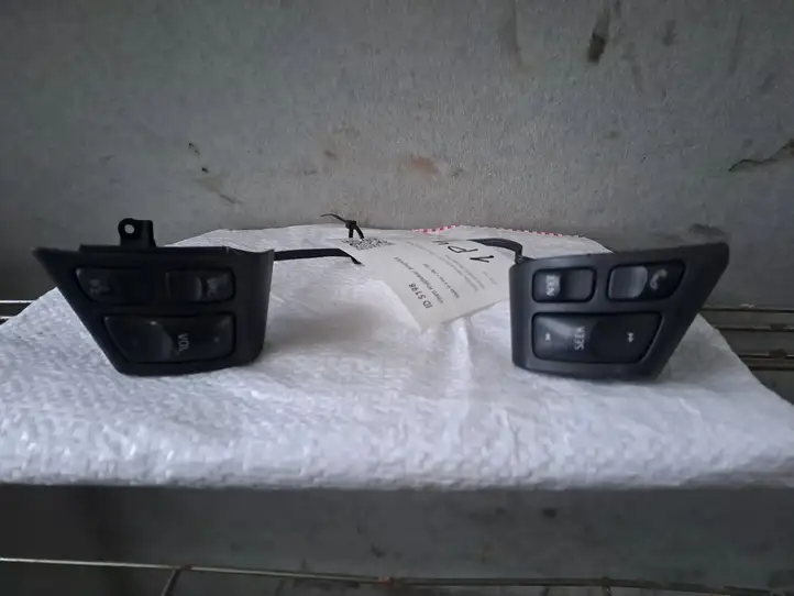 Saab 9-3 Ver1 (1998 - 2005) 12786152 Кнопки на рулевом колесе — фото 1