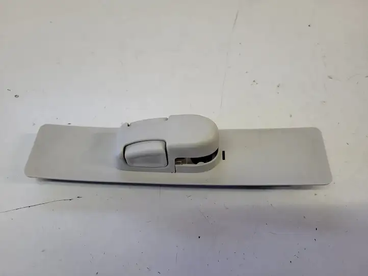 Honda CR-V (2012 - 2016) Регулятор высоты ремня безопасности — фото 1