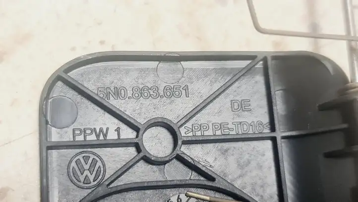 Volkswagen Tiguan (2011 - 2016) 5N0863651 Отделка порога багажника — фото 4