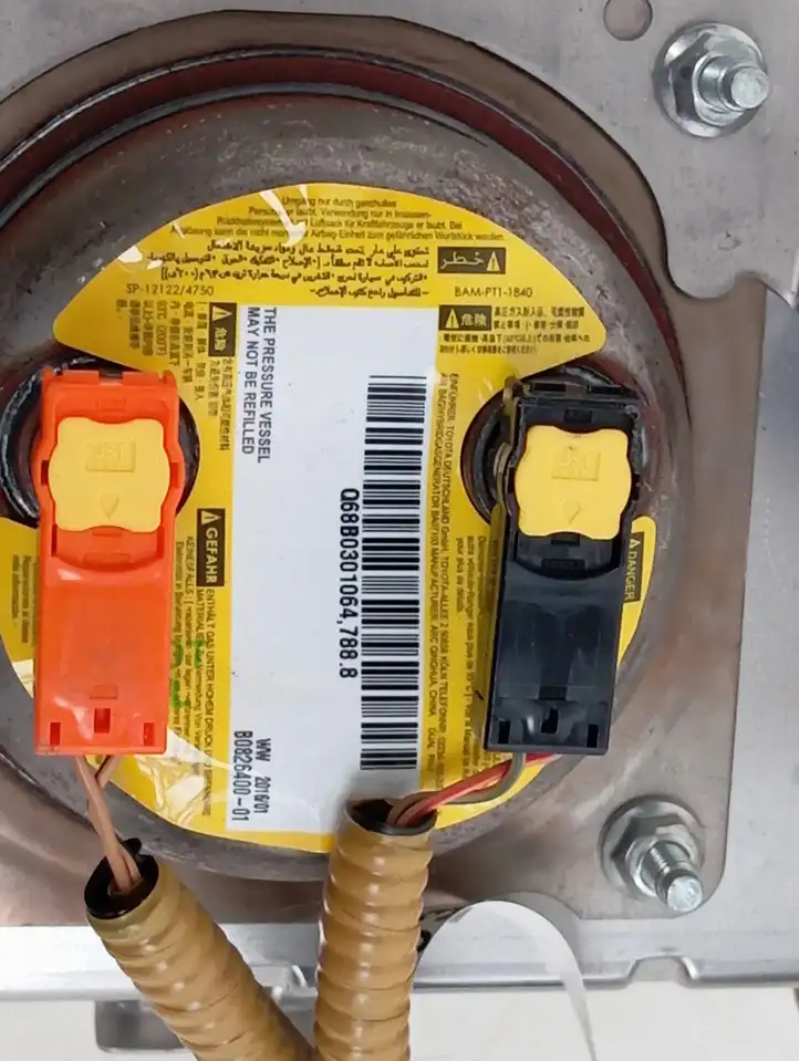 Toyota Prius (XW50) (2015 - ) TG14B06001 Подушка безопасности пассажира — фото 9