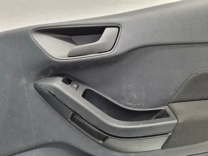 Ford Fiesta (2017 - ) H1BBA23941AN Обшивка передней двери — фото 4
