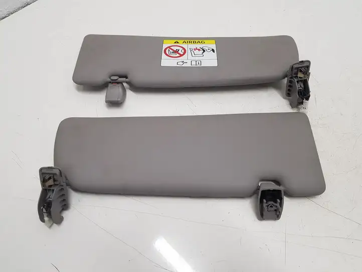 BMW 1 F20 F21 (2011 - 2019) 731915403 Солнцезащитный козырек — фото 3
