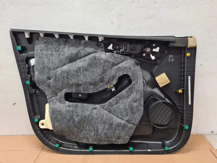 Hyundai i20 (GB IB) (2014 - 2018) 82320C8010 Обшивка передней двери — фото 7