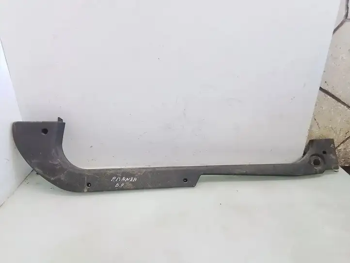 Peugeot Partner (2002 - 2008) 9634626677 Внутренняя отделка переднего порога — фото 1