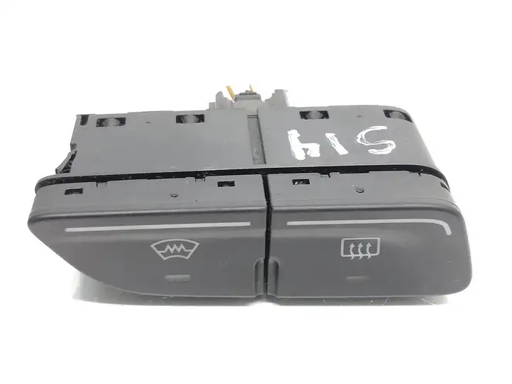 Ford Focus (2011 - 2015) Am5t18k574ab Кнопка обогрева стекла — фото 1