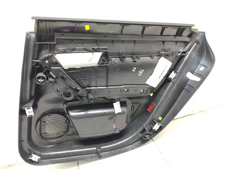 Audi A6 Allroad C6 (2006 - 2008) 4F0867305 Обшивка задней двери — фото 14