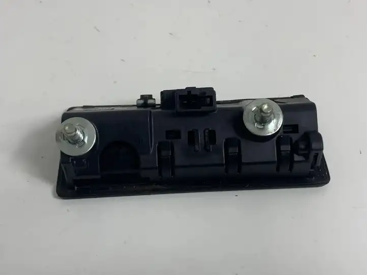 Audi A4 S4 B8 8K (2007 - 2011) 5N0827566B Кнопка закрытия крышки багажника — фото 3