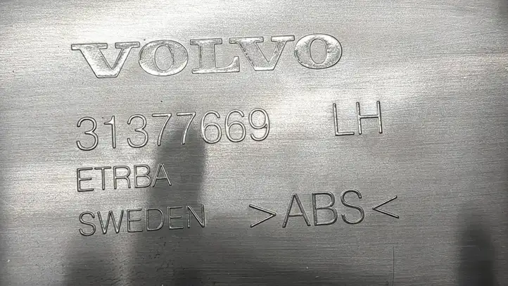 Volvo S90, V90 (2016 - 2020) 31377669 Нижняя обшивка стойки B — фото 3