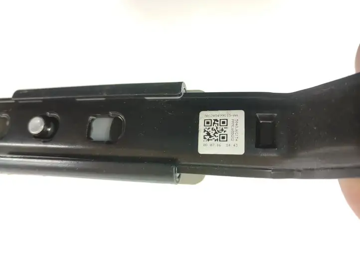 Nissan Note (E12) (2014 - 2018)  308205499S15AA Регулятор высоты ремня безопасности