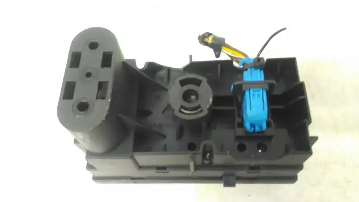 Opel Vectra (2002 - 2005)  gm13177070 Включатель фонарей