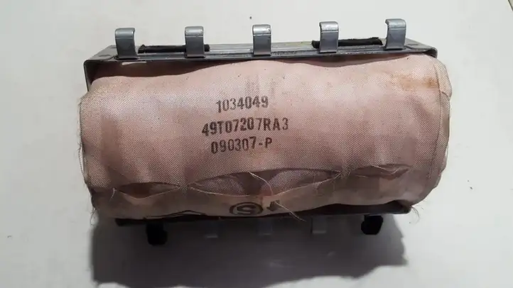 Toyota Yaris (2005 - 2009) 1034049 Подушка безопасности пассажира — фото 1