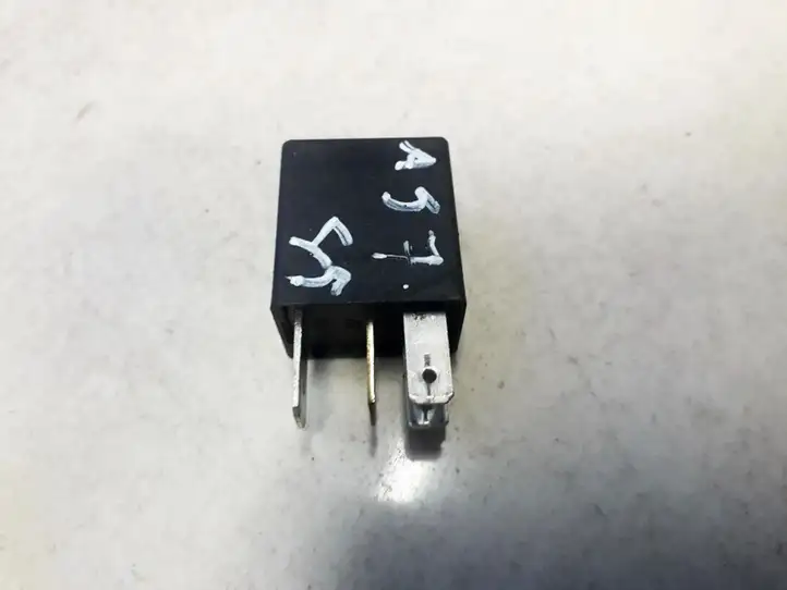 Saab 9-5 (1998 - 2005)  GM90229206 Другое реле