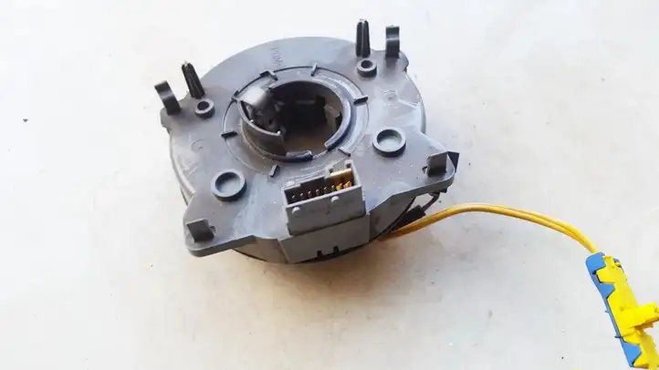 Opel Zafira A (1999 - 2003) 24436919 Контактное кольцо SRS — фото 2