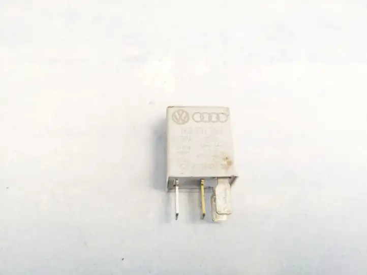 Volkswagen PASSAT B6 (2005 - 2010)  1K0951253 Другое реле