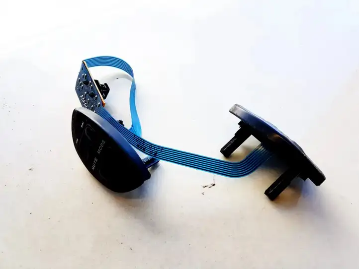 Citroen Xsara Picasso (1999 - 2012) 15709801 Кнопки на рулевом колесе — фото 1