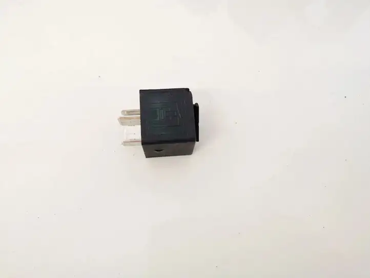 BMW 5 E60 E61 (2004 - 2010) 61366901469 Другое реле — фото 3