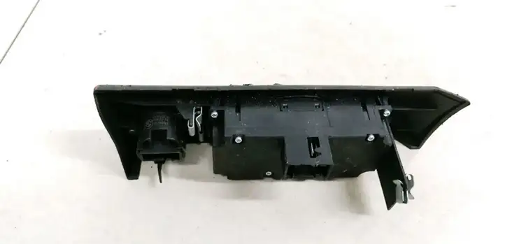 BMW 5 E60 E61 (2004 - 2010) 6988555 Включатель фонарей — фото 3