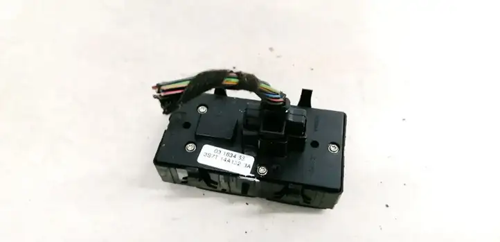 Ford Mondeo Mk III (2000 - 2007) 3s7t14a132ba Блок кнопок стеклоподъемников — фото 2
