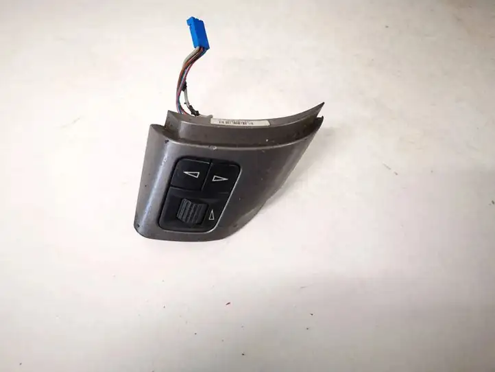 Opel Vectra C (2002 - 2005) 88119804 Кнопки на рулевом колесе — фото 1