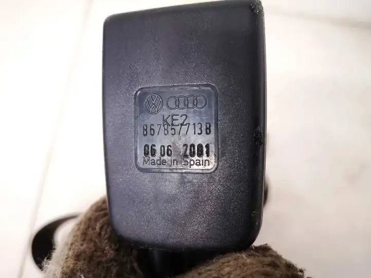 Seat Cordoba (6K) (1999 - 2002) 867857713b Задний средний замок ремня — фото 3