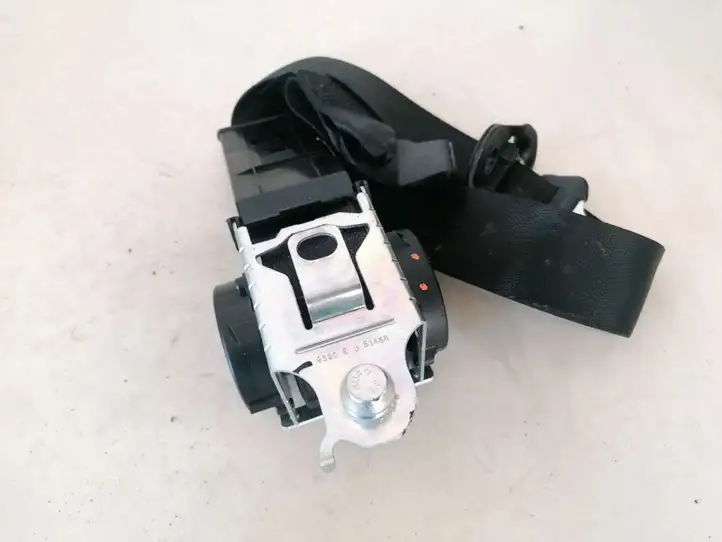 Opel Astra (2004 - 2009)  566331211 Передний ремень безопасности