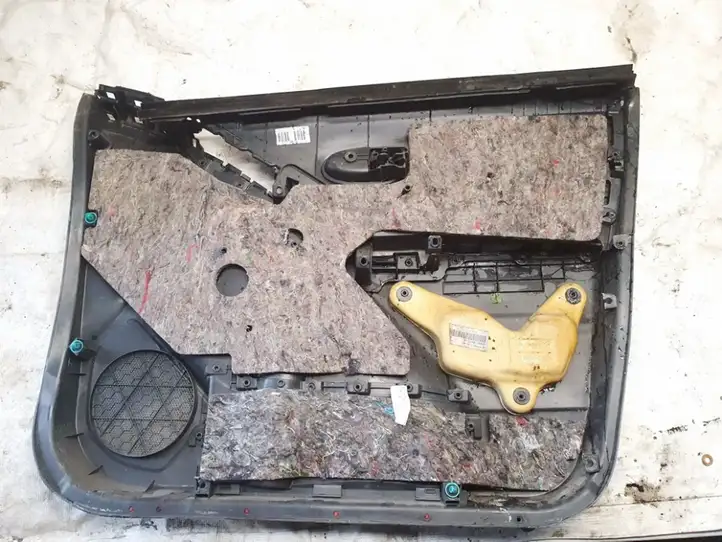 Toyota Yaris (2005 - 2009) 677380d0010lh Обшивка передней двери — фото 2