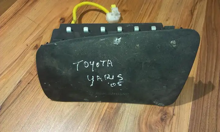 Toyota Yaris (2005 - 2009) 4004202aa4 Подушка безопасности пассажира — фото 1