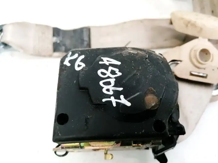 Opel Zafira (2006 - 2008)  33003729 Задний ремень безопасности