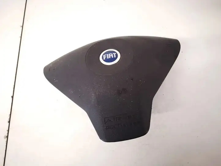 Fiat Stilo (2001 - 2010) 735397400 Подушка безопасности руля — фото 1