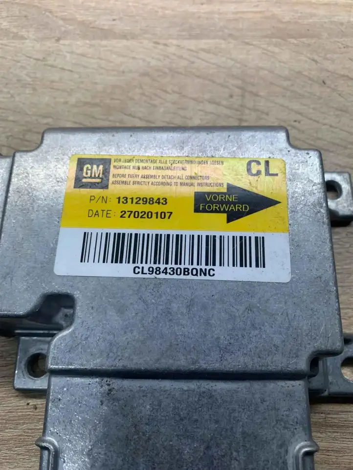 Opel Vectra C (2002 - 2005) 13129843 Датчик удара SRS — фото 5