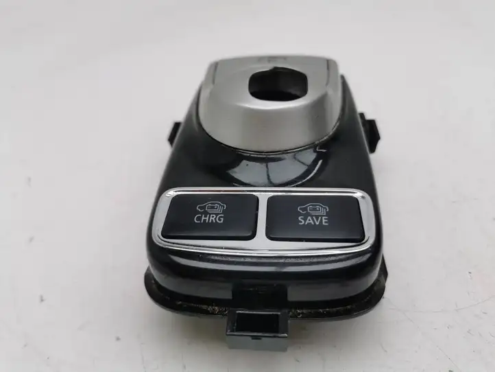 Mitsubishi Outlander (2014 - 2016)   Рамка рычага переключения передач