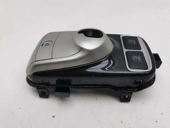 Mitsubishi Outlander (2014 - 2016)   Рамка рычага переключения передач