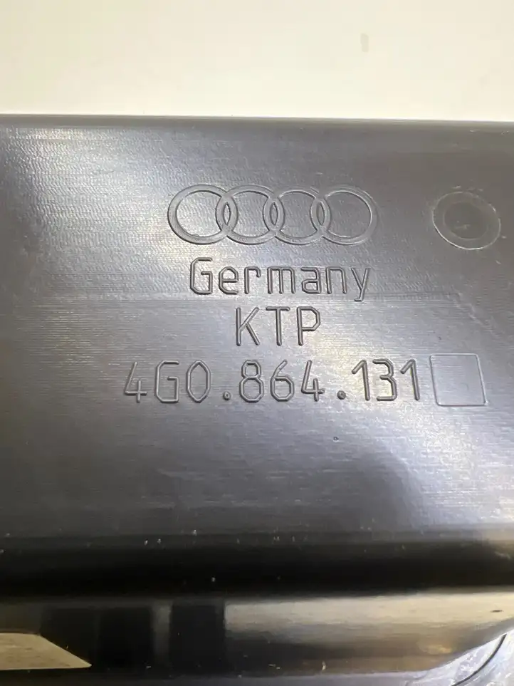 Audi A6 C7 (2011 - 2014) 4G0864131 Пепельница — фото 3