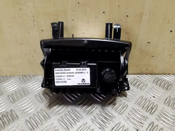 Mercedes-Benz B-class W246 (2014 - 2018) A2466802700 Пепельница — фото 4