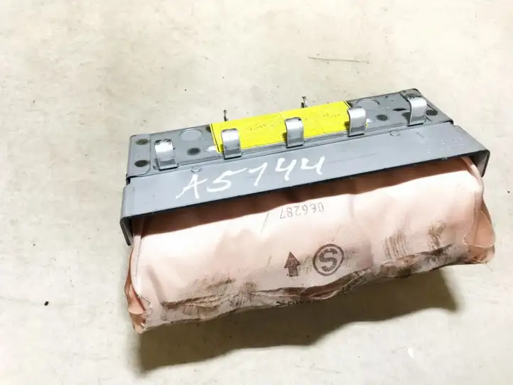 Subaru Outback (2009 - 2014) 1058667 Подушка безопасности пассажира — фото 3
