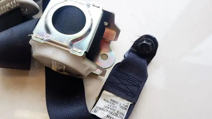 Nissan Qashqai (2006 - 2010) 88844EY10A Задний ремень безопасности — фото 2