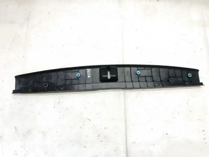 Subaru Outback (2003 - 2007) 95073ag000 Прочая отделка багажника — фото 2