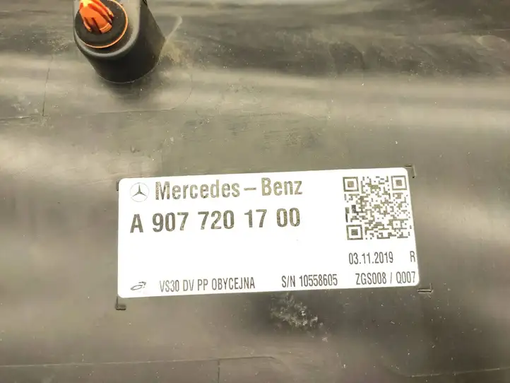 Mercedes-Benz Sprinter W907 W910 (2018 - ) A9077201700 Обшивка передней двери — фото 6