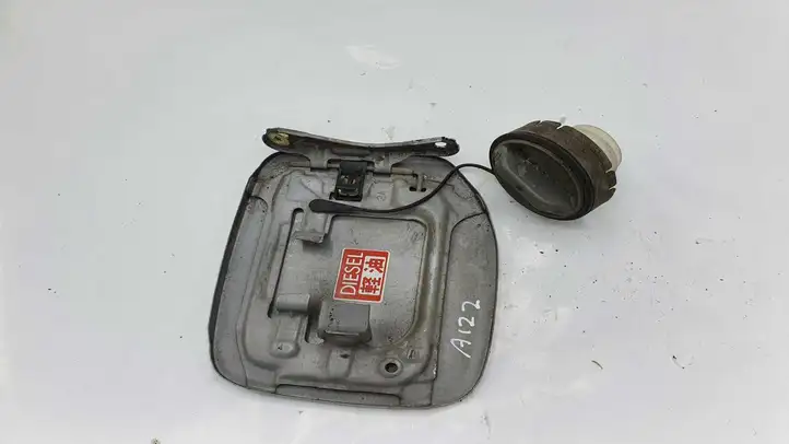 Toyota Avensis T220 (2000 - 2003) Крышка топливного бака — фото 3