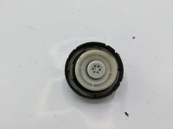 Toyota Corolla Verso E121 (2001 - 2004) Крышка топливного бака — фото 2
